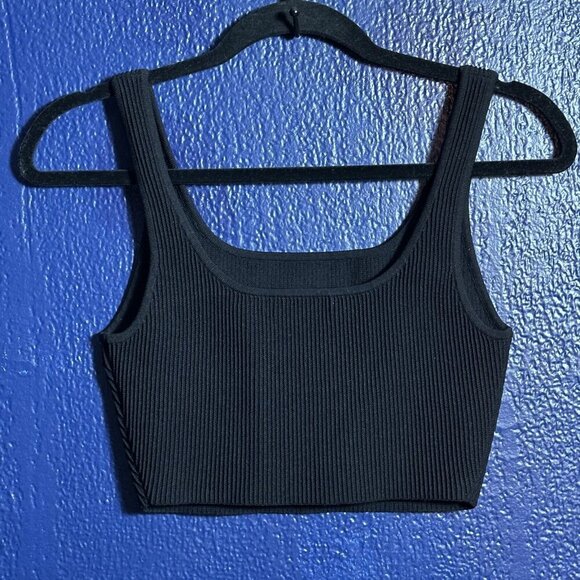 Babaton Aritzia Sculpt Knit Squareneck Cropped Tank Black M Wide straps - Picture 3 of 8